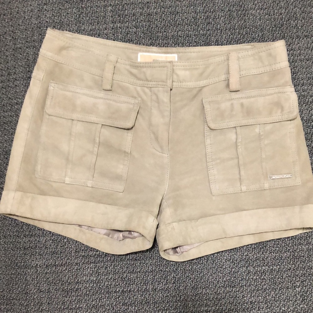 Michael Kors suede soft shorts❤️So comfy well made
